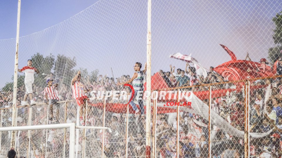 Atlético Paraná superó por 2-0 a Sportivo Patria de Formosa.