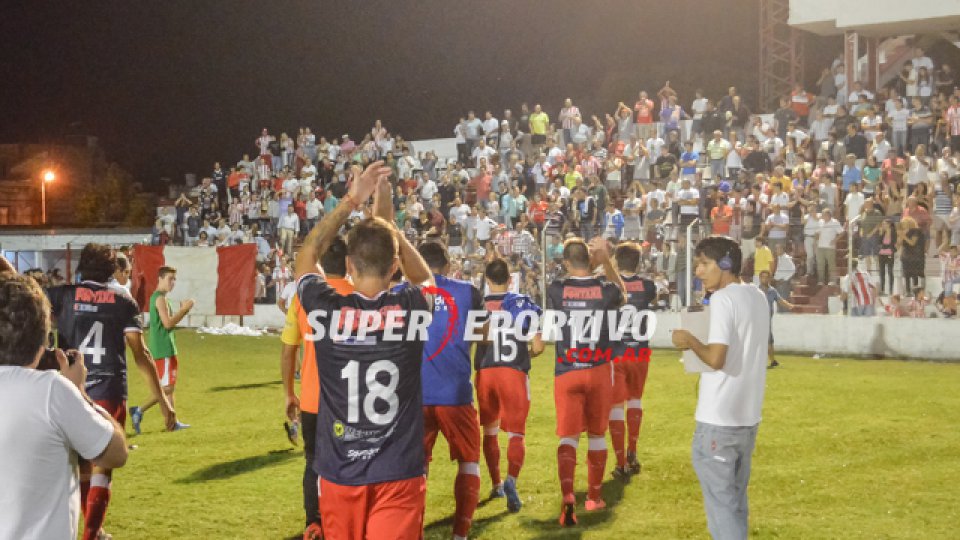 Atlético Paraná superó por 2-0 a Sportivo Patria de Formosa.