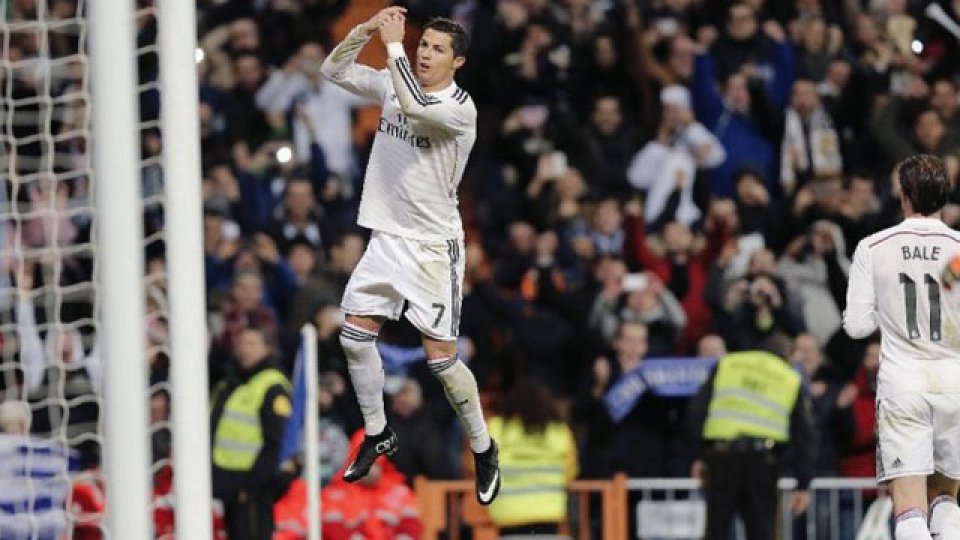 Cristiano festeja uno de sus tres tantos.