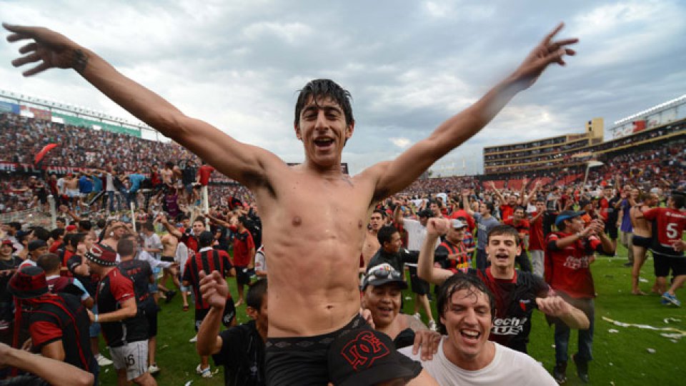 El Sabalero vuelve a Primera tras seis meses en el ascenso.