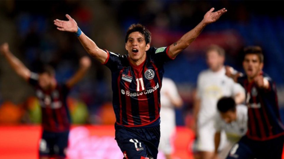 El Pïtu Barrientos marcó el tanto que puso en ventaja a San Lorenzo.
