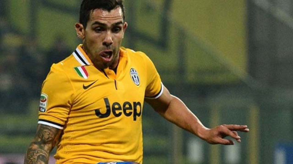La camiseta es muy similar a la que luce Tevez en la Juventus.