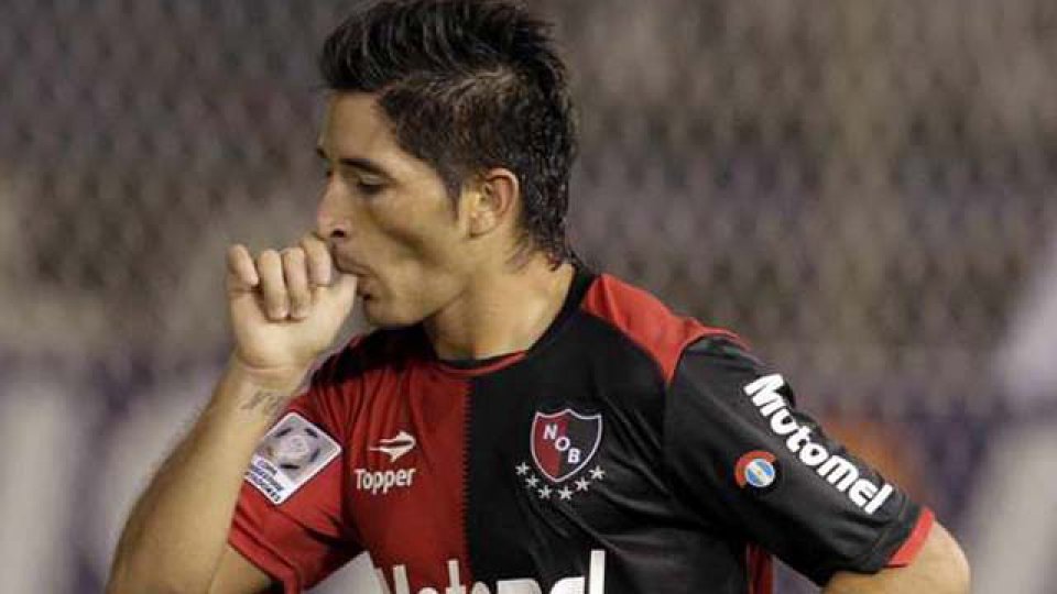 Casco seguirá en Newell's.