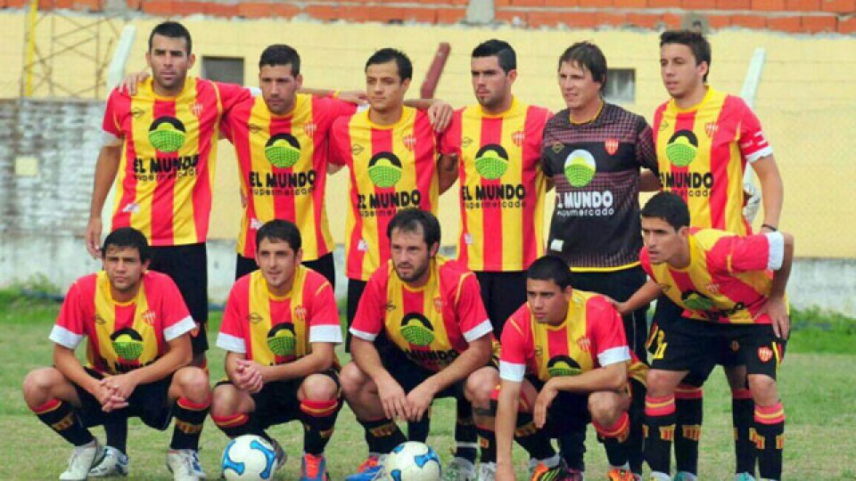 Neuquén necesita empatar ante Universitario para clasificar.