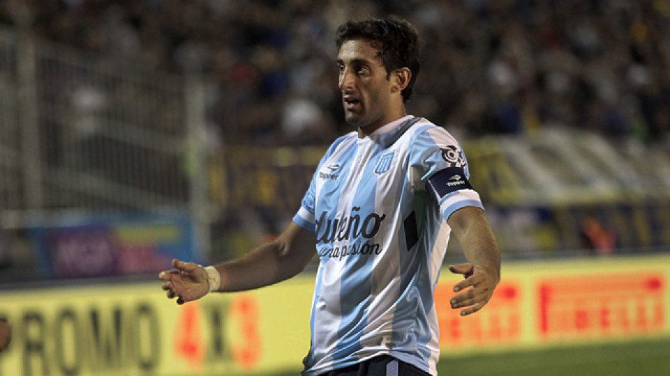 El campeón Racing se divirtió con un pobre Boca.