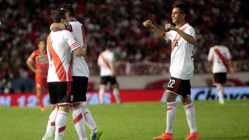 River aplastó a Independiente para quedarse con la Copa de Oro.