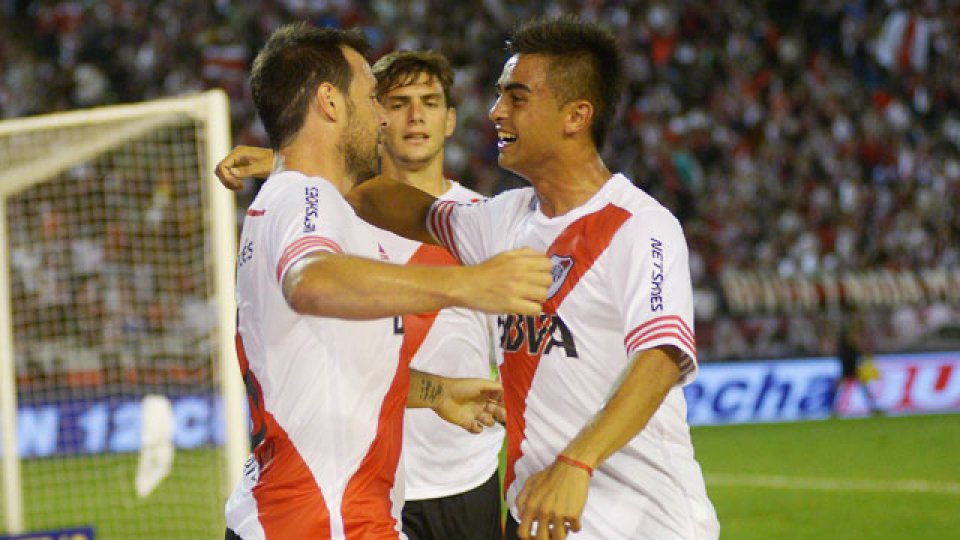 El primer gol lo metió el capitán de River.