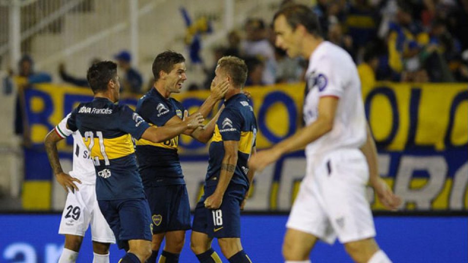 BOCA. Le ganó a Vélez y se metió en la Copa.