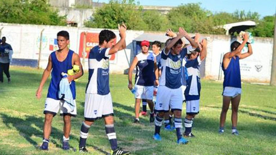 Universitario rescató un punto ante Colón de San Justo.