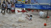 Maratón Villa Urquiza-Paraná: Arribaron los primeros nadadores
