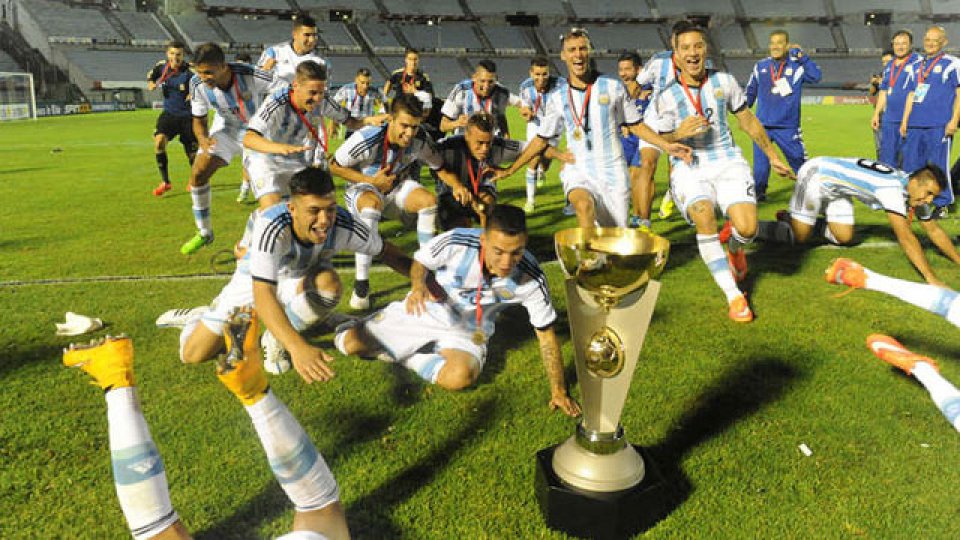 Argentina vuelve a ser olímpica en fútbol.