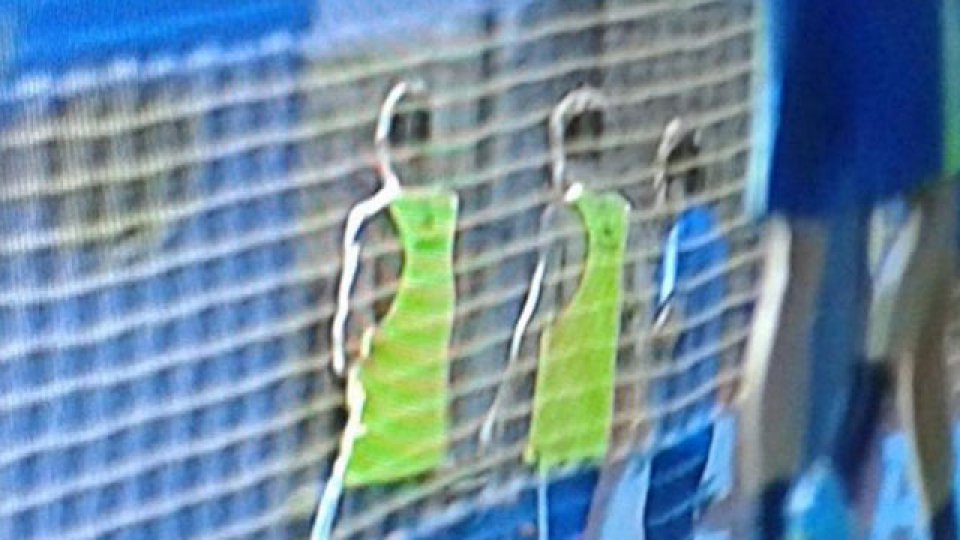 Osvaldo fue presentado ante sus nuevos compañeros. (Captura TV)