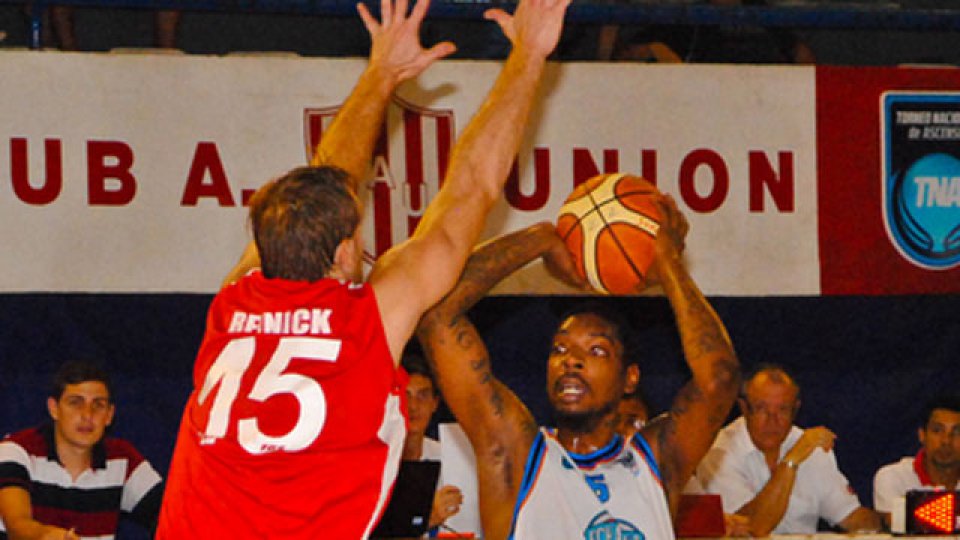 Echagüe se trajo un triunfazo de Santa Fe.