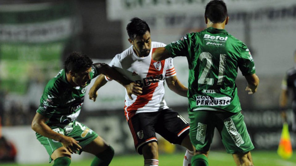River derrotó a Sarmiento por 4-1 en Junín.