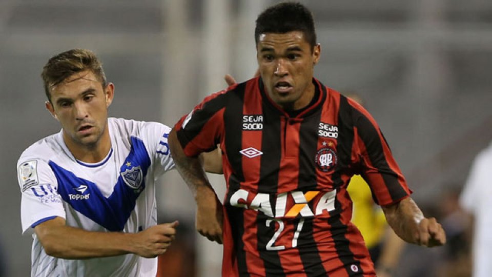 Matías Mirabaje, con la camiseta del Atlético Paranaense.