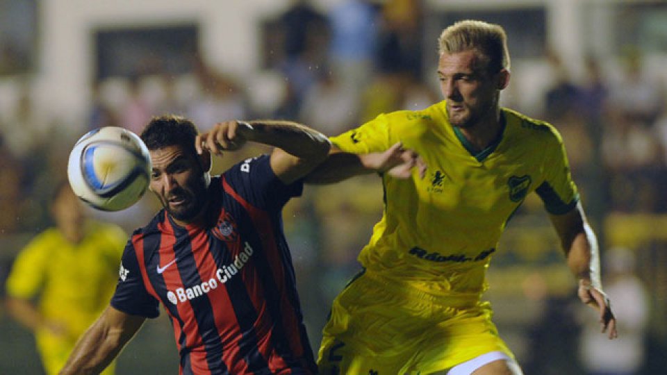 San Lorenzo le gana a Defensa y Justicia por 2-1.