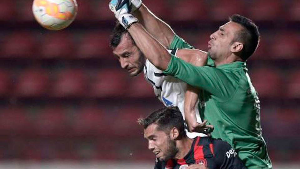 San Lorenzo falló su puntería y recibió una derrota.