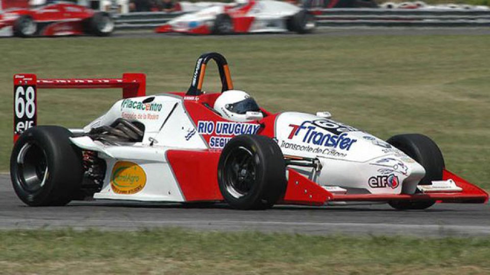 Mariano Werner en su debut en el automovilismo nacional, en la Fórmula Renault.