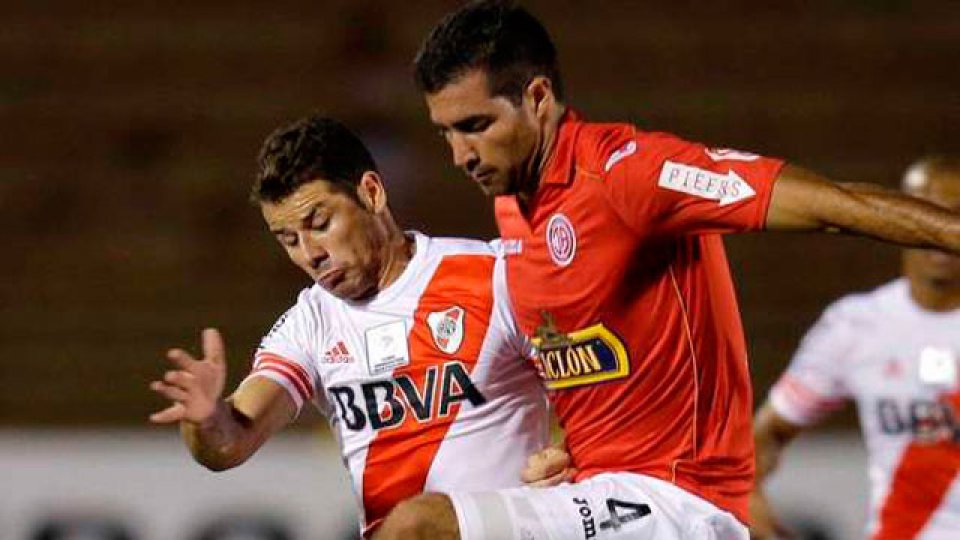 River no pudo con el Juan Aurich de Per&uacute;.