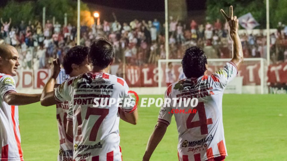 Atlético Paraná igualó con Atlético Tucumán en el Pedro Mutio.