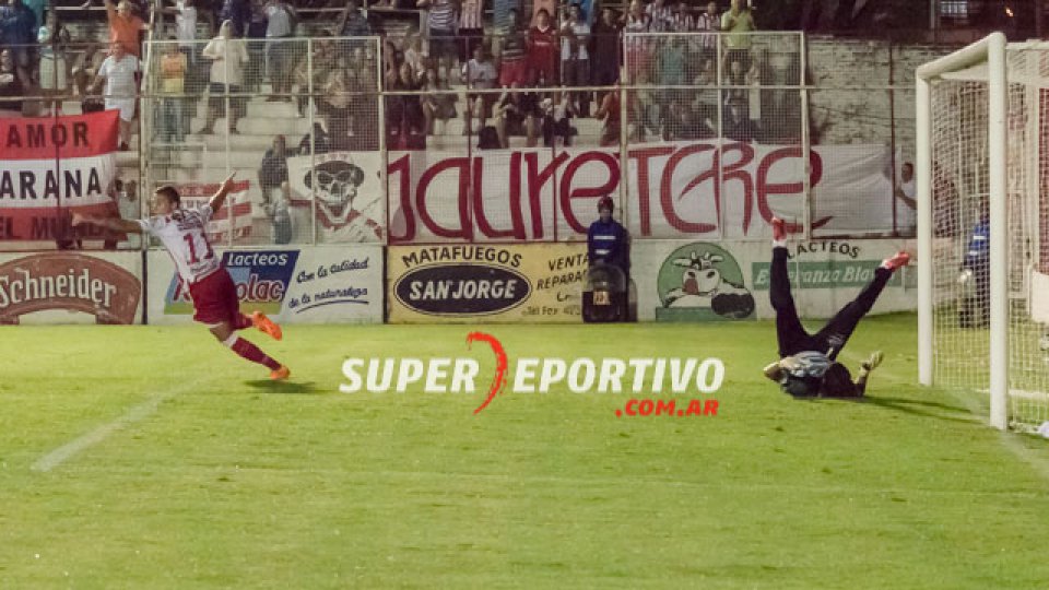 Atlético Paraná igualó con Atlético Tucumán en el Pedro Mutio.