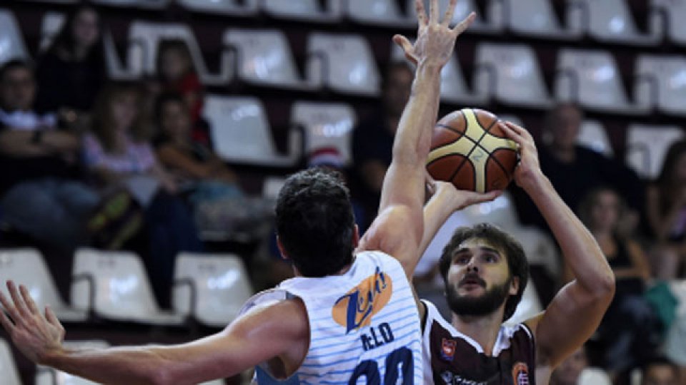 Sionista perdió con Lanús por 75 a 68. (Ligate una foto)