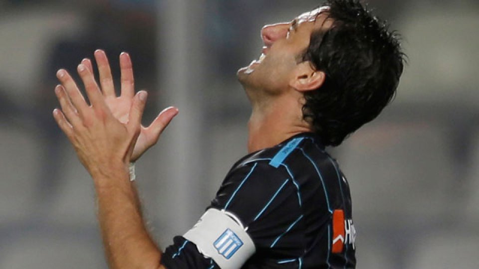 Racing fue práctico y ya tiene un pie en octavos.