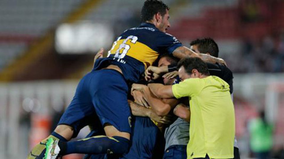 El Xeneize tiene un pie en octavos de final.