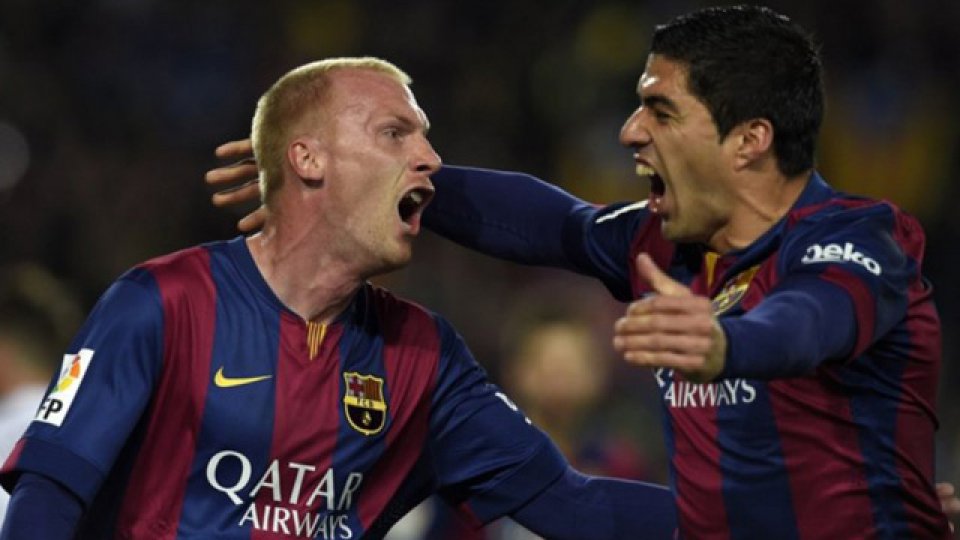 Los ojos del mundo, sobre el supercl&aacute;sico de las estrellas.