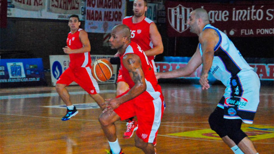 Echagüe no pudo con Unión en Santa Fe.