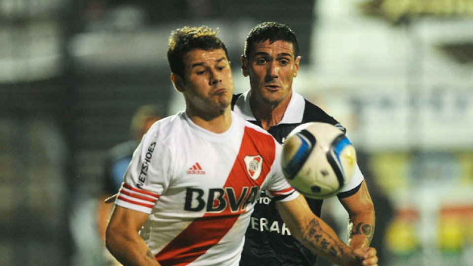 El Millonario venció a Gimnasia por 3-2 en La Plata.