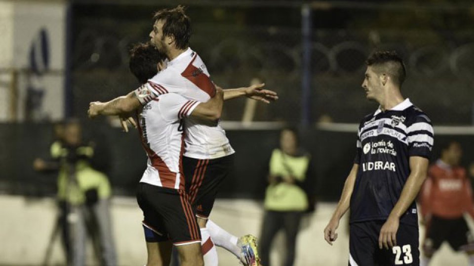 El Millonario venció a Gimnasia por 3-2 en La Plata.