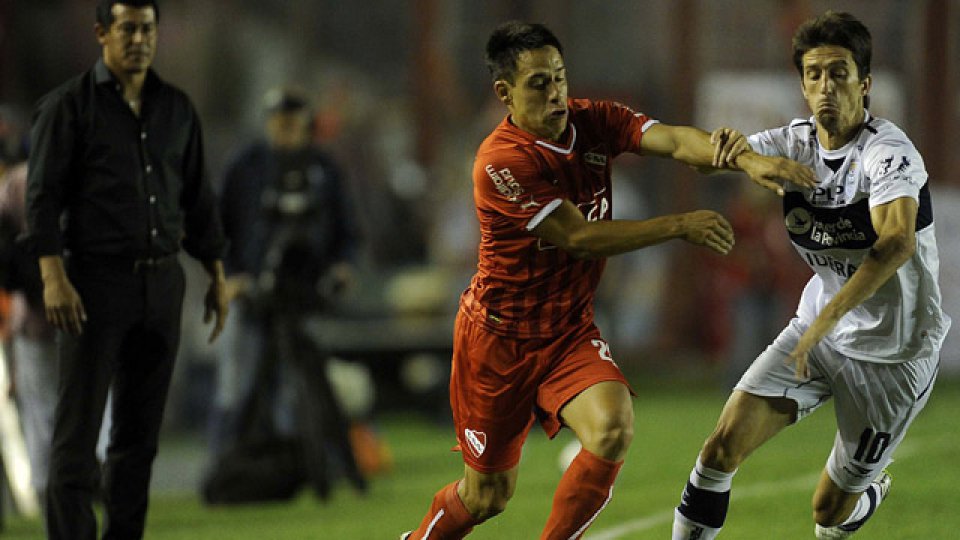 El Rojo busca arrimarse a la punta.