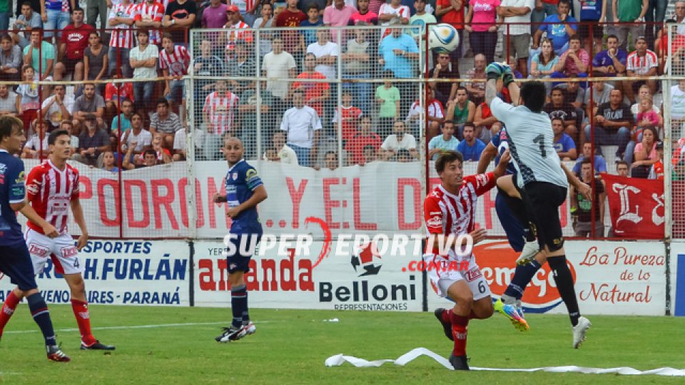 El Gato consiguió un importante triunfo de local.