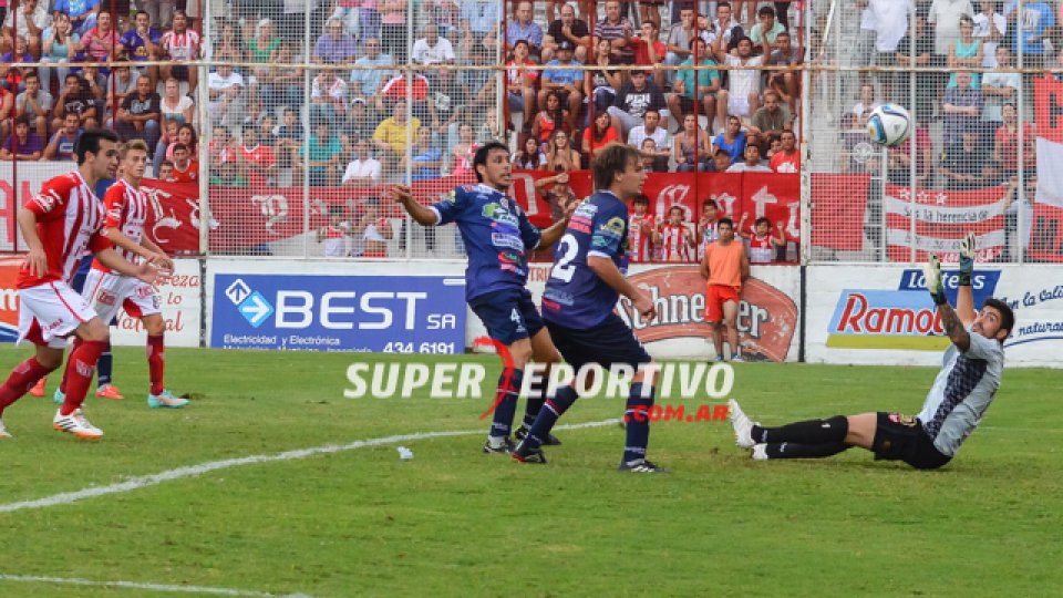 El Gato consiguió un importante triunfo de local.