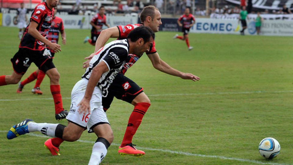 Patronato no pudo seguir por el camino de la victoria.