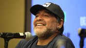 Maradona criticó duramente a Joseph Blatter y respaldó a su opositor