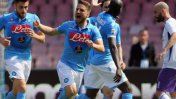Napoli goleó a Fiorentina y volvió a los puestos de copas internacionales