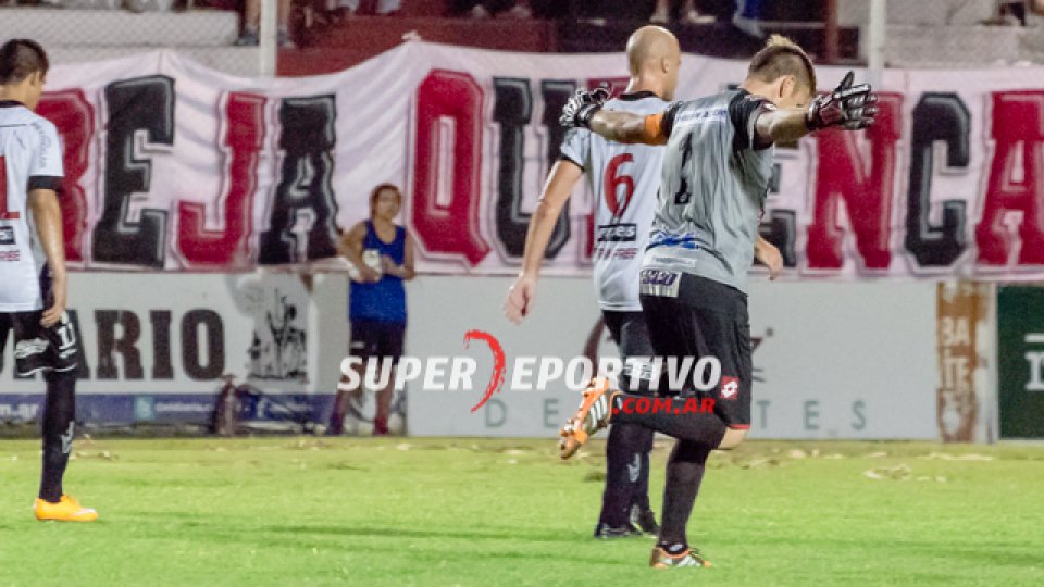 Bértoli marcó el primer gol de Patronato.