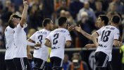 Con una goleada ante Levante, Valencia acecha al Atlético Madrid