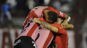 Copa Libertadores: Huracán ganó y sueña con los octavos de final