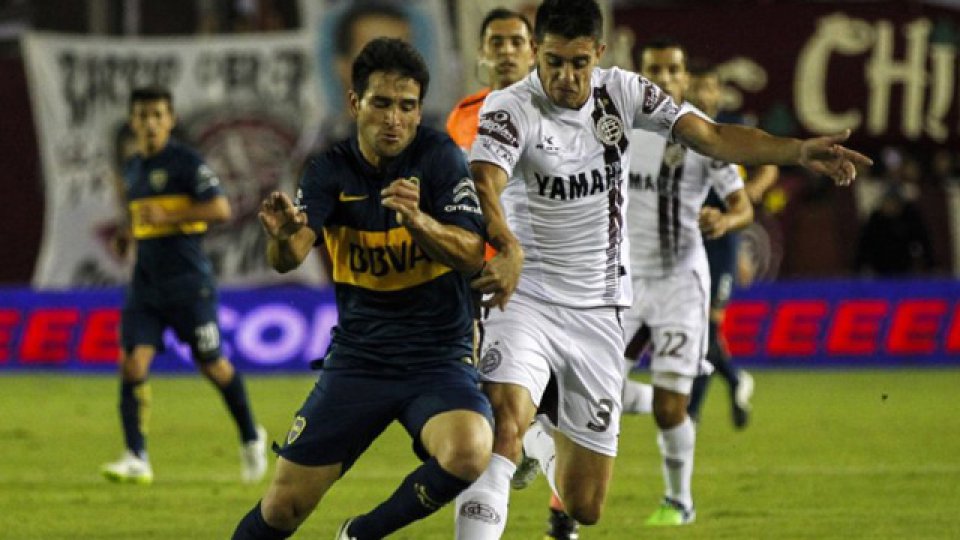 El Xenize y Lanús protagonizaron un intenso partido en el Néstor Díaz Pérez.