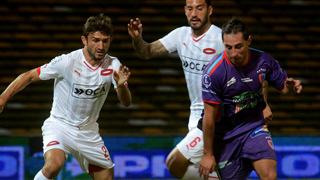 Independiente sufrió ante Alianza de Coronel Moldes y ganó por penales.