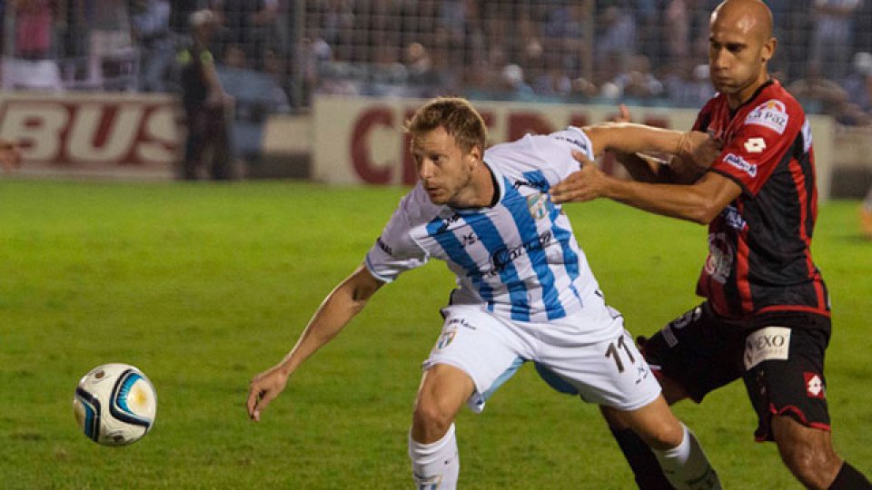 Patronato obtuvo un buen punto en Tucumán.