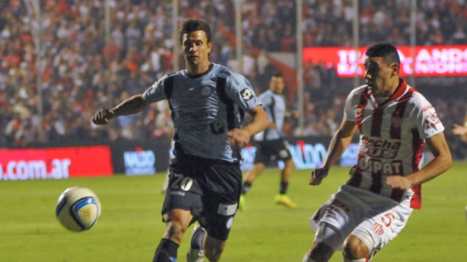 Unión y Belgrano, iguales en Santa Fe.