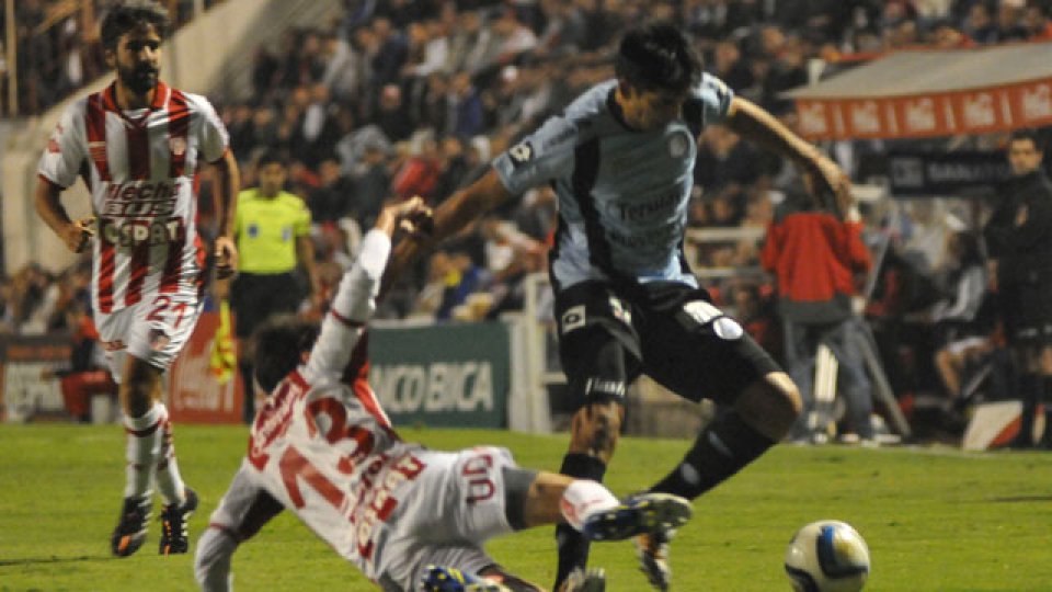 Unión y Belgrano, iguales en Santa Fe.