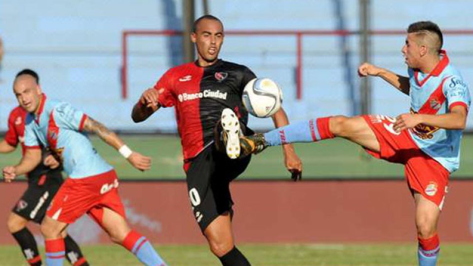 con estos tres puntos Newell´s se puso a seis de Boca.