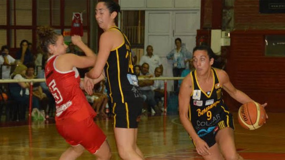 Las chicas de Talleres no pudieron con el líder.