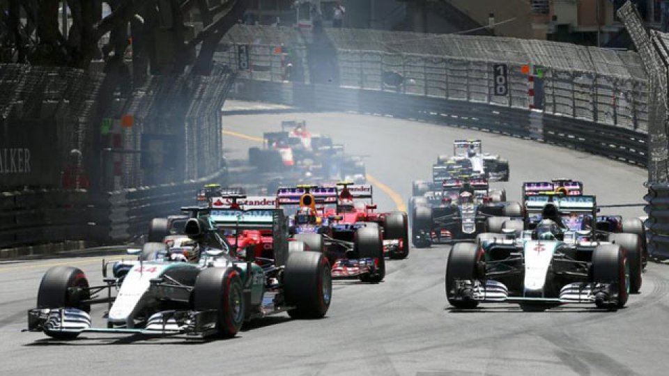 Mercedes se equivoc&oacute; y gan&oacute; Rosberg.