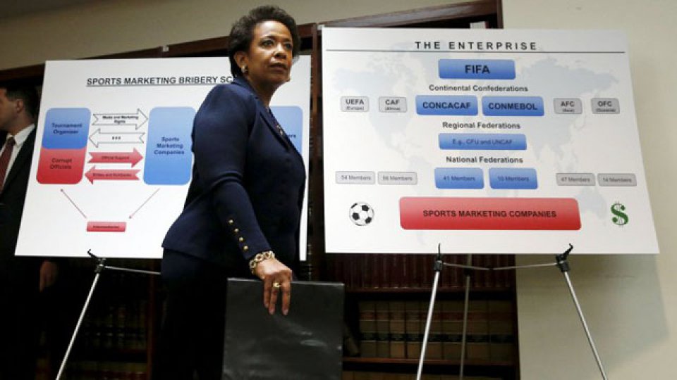 Loretta Lynch es la fiscal general de USA que presentó la denuncia a la FIFA.